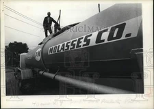1975 Press Photo Kenneth Joslyn on molasses truck at Port of Albany in New York