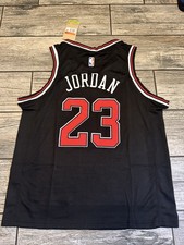 Ultimate Chicago Bulls Collector and Super Fan Gift Guide  42