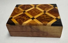 Wooden Box, Marquetry / Parquetry, Geometric Crisscross, Hinged, 5 Inches