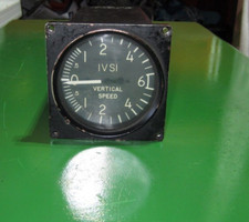 AIRCRAFT INDICATOR VERTICAL SPEED SLZ 9127 TYPE D6LR SPECIALTIES INC