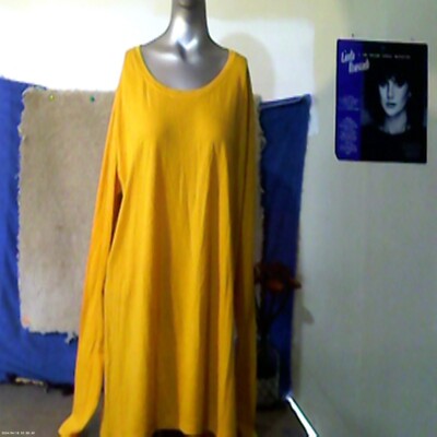 No Boundaries, women's pullover long sleeve shirt, XXXL (21), gold, soft and com