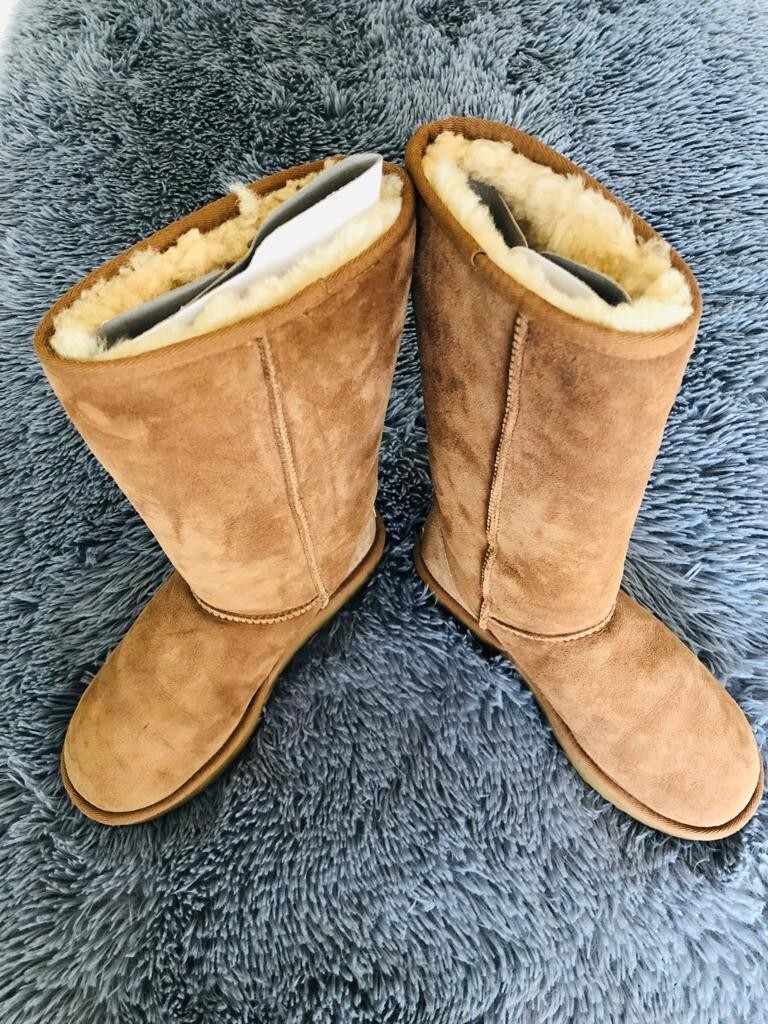 UGG Australia Classic Tall II Womens Winter Boots Size