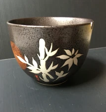 Japanese Ramen Noodle Bowl Ceramic Black Small w/ Chopsticks 4.75D x 4"H