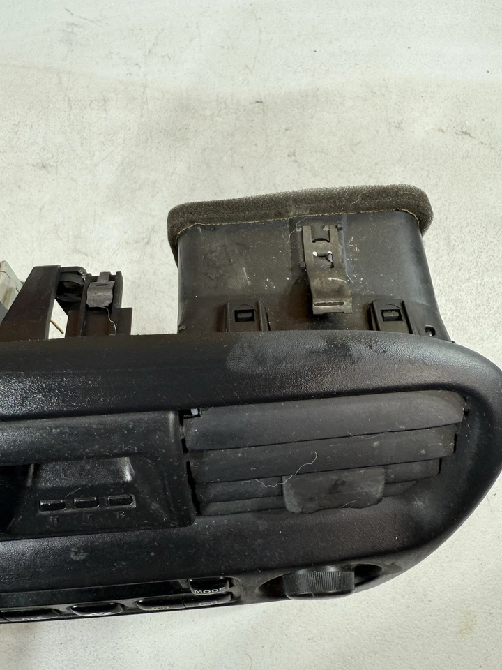 1998-2002 Honda 2 Doors Accord Front AC Heat Climate Control Switch Panel OEM - Image 4 of 4