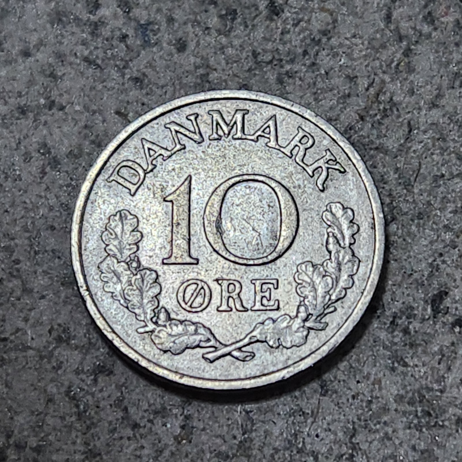 Picture 1 of 2