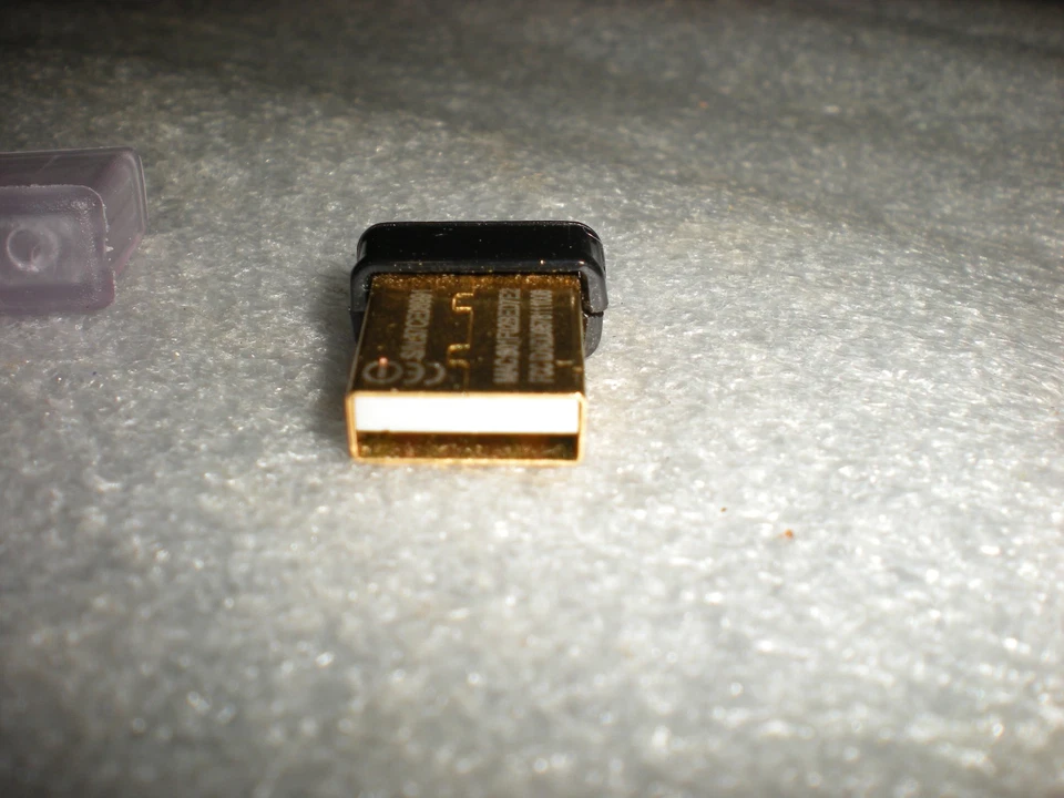 Edimax Nano USB Wi-Fi 150 Mbps 802.11bgn Wireless Adapter Gold - Image 2 of 4