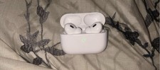 Apple AirPods Pro Wireless Bluetooth Earbuds White with Charging Case