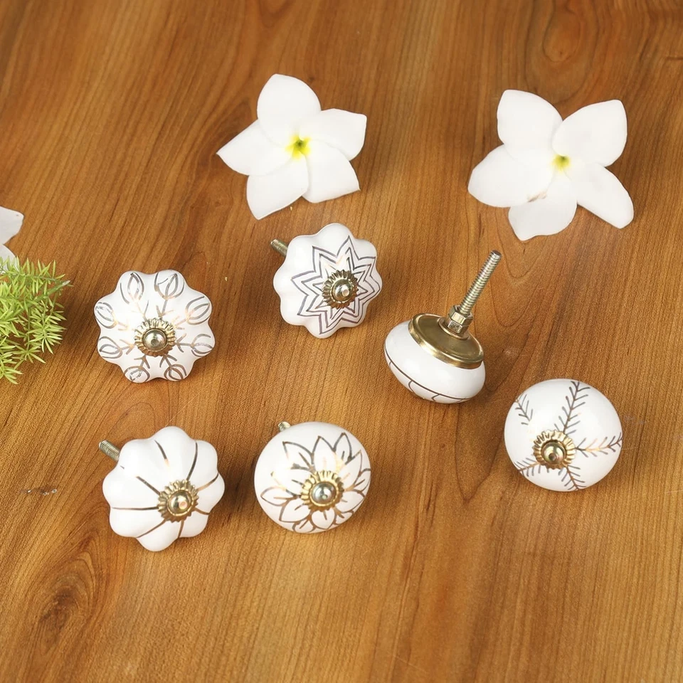 Paquete de 6 perillas de gabinete de cocina de cerámica dorada redondas florales estilo vintage Foto 4 de 4