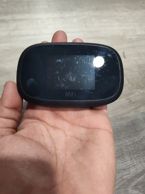 Inseego MiFi 8000 Black Mobile Wi-Fi Hotspot 2.4'' Touchscreen Portable 4G LTE