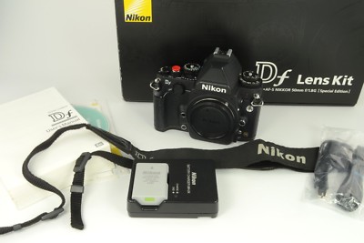 Nikon Df Body (Schwarz / Black), top DSLR