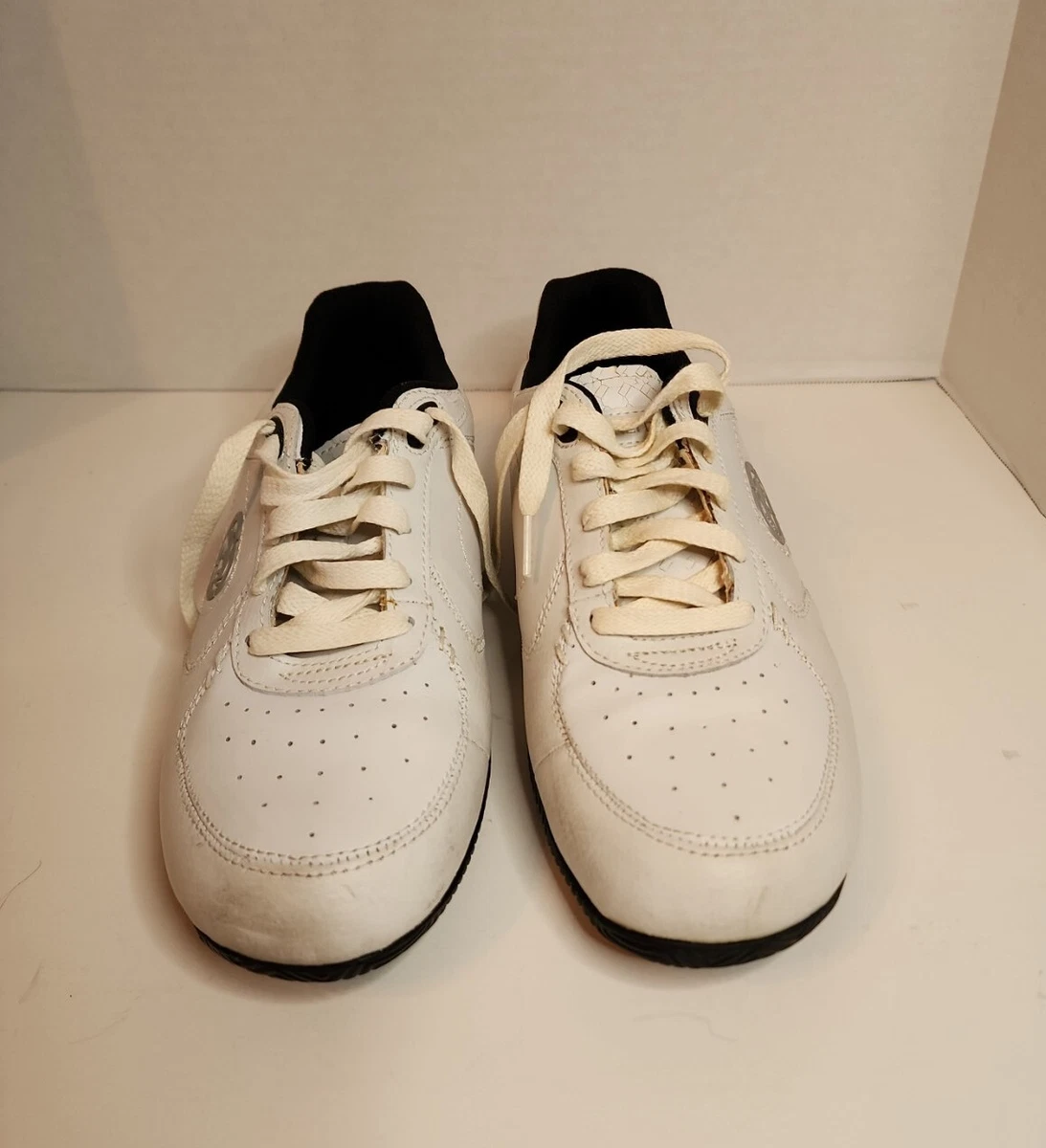 Marc ecko sales tennis shoes