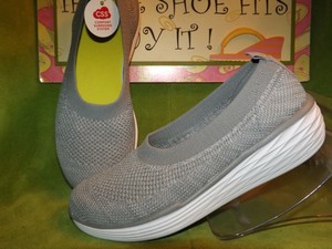 ryka nell walking shoe