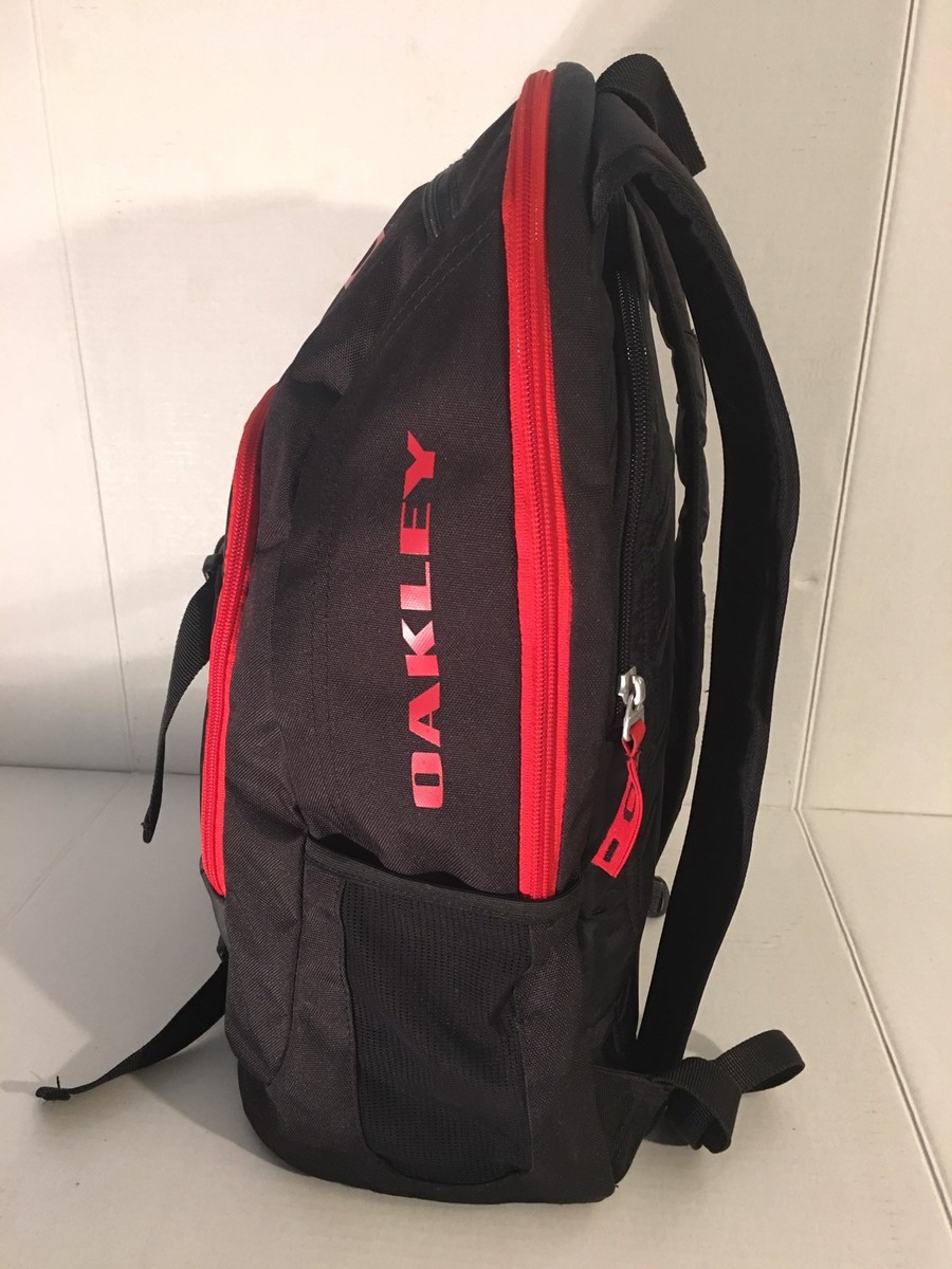 F*l様 Oakley バックパック レッド/ブラック Oakley Backpack 18