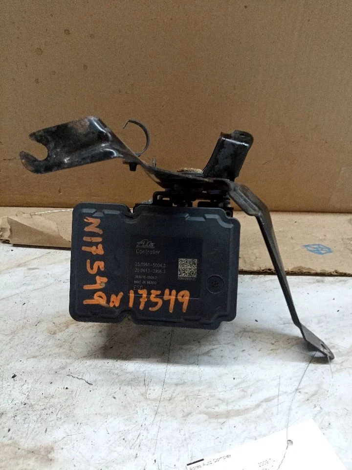Used ABS Modulator fits: 2009 Acura Tl Modulator Assembly vehicle stability assi Foto 2 de 4