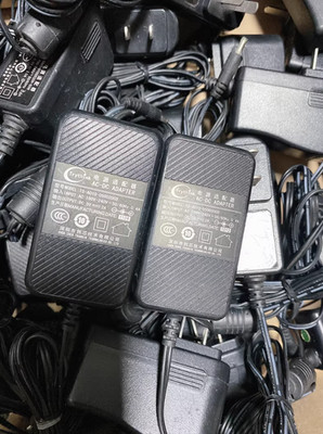Trythink TS-AO10-050020CD 3.5*1.35mm 5V 2A AC/DC-Adapter Power Ladegerät