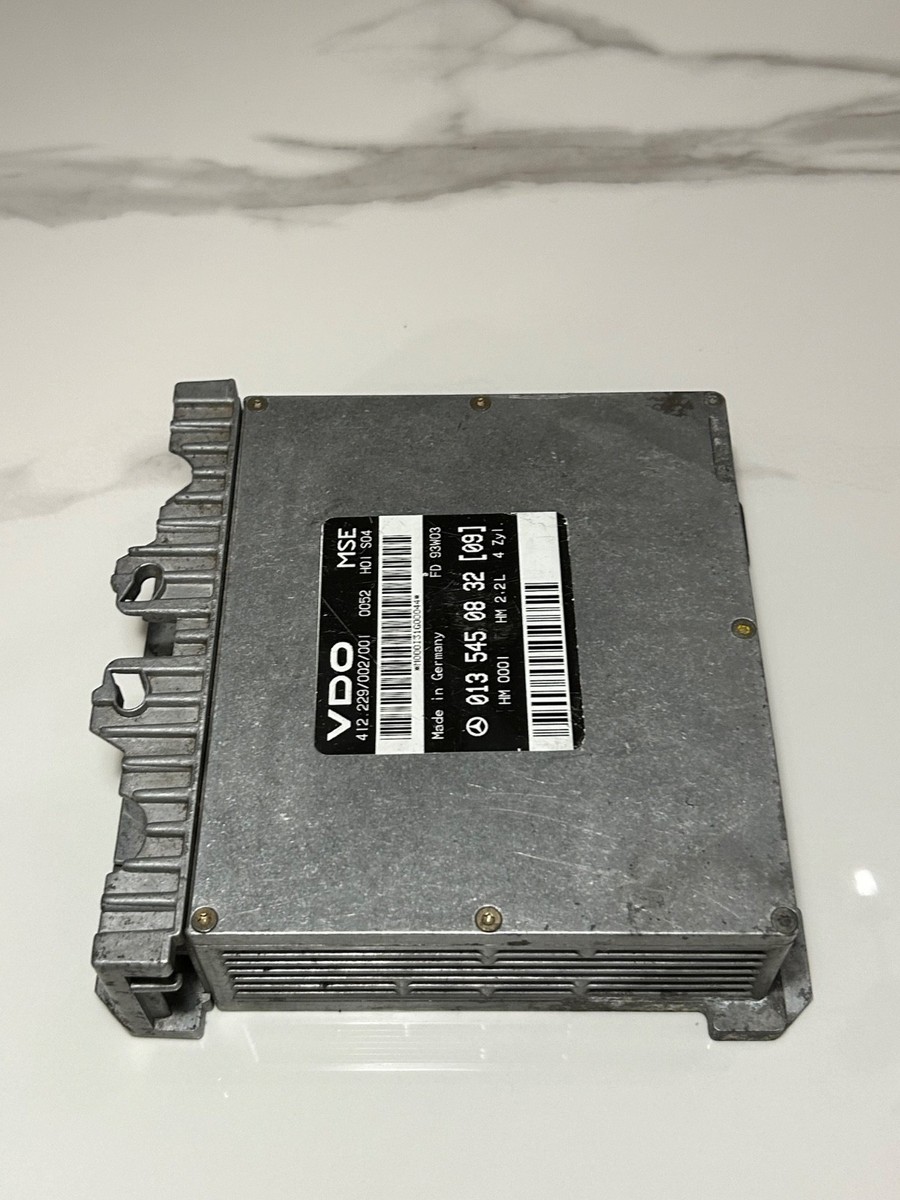 Mercedes Benz W124 E220 Engine control unit ECU 0135450832 | eBay