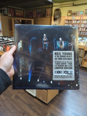 NEIL YOUNG &The Chrome Hearts As Time Explodes Live (2LP CLEAR