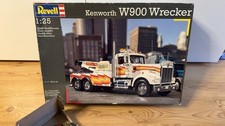 Revell 07402 Kenworth W900 Wrecker ink. LED