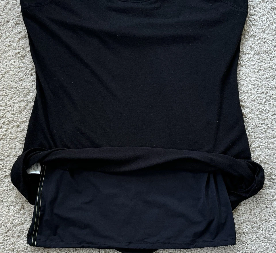 EUC LYSSÉ Dri-Fit 内置支撑运动身体胸罩背心运动服弹力 M — 第 4/4 张图片