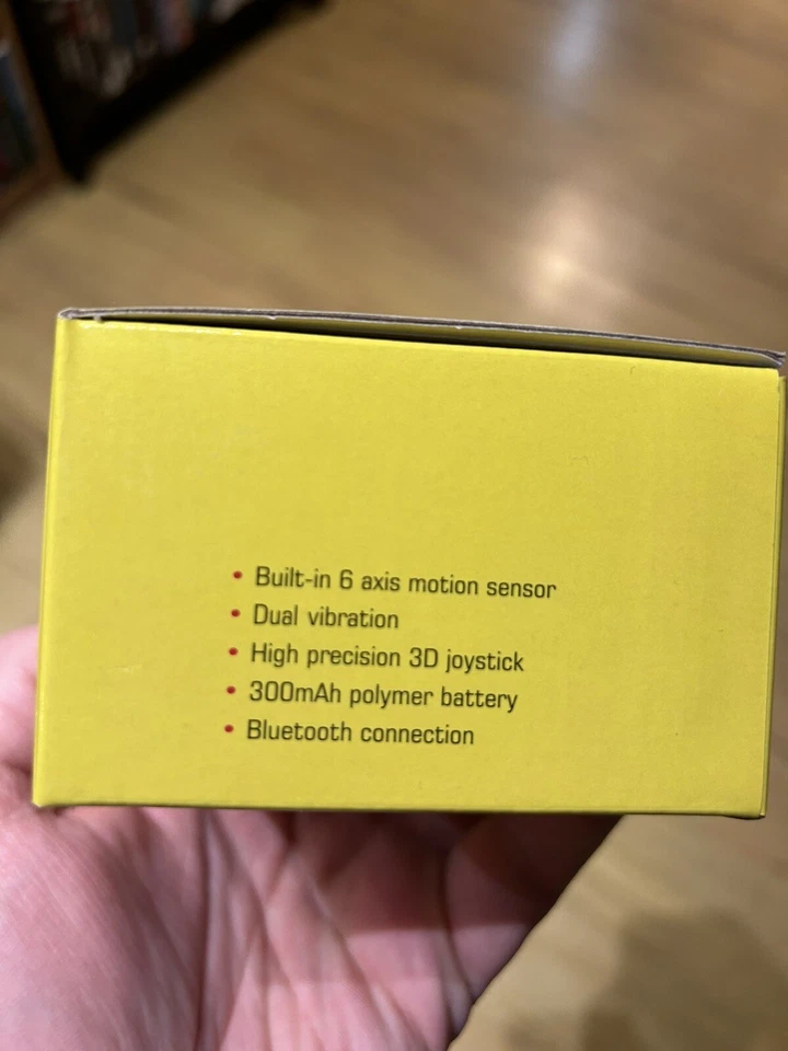 Bluetooth Wireless Joycon Built In 6 Axis Motion Sensor High Red And Blue - Image 2 of 4