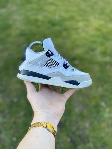 JORDAN 4 'MILITARY BLACK' UK 2.5