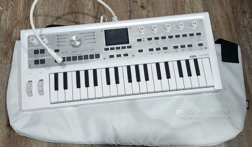 microKORG 2-Keyboard Synthesizer with Vocoder, Bag, And Ac Adapter - Image 3 of 3