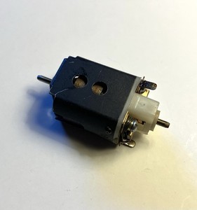 Vintage NOS MURA C Can Slot Car Motor.