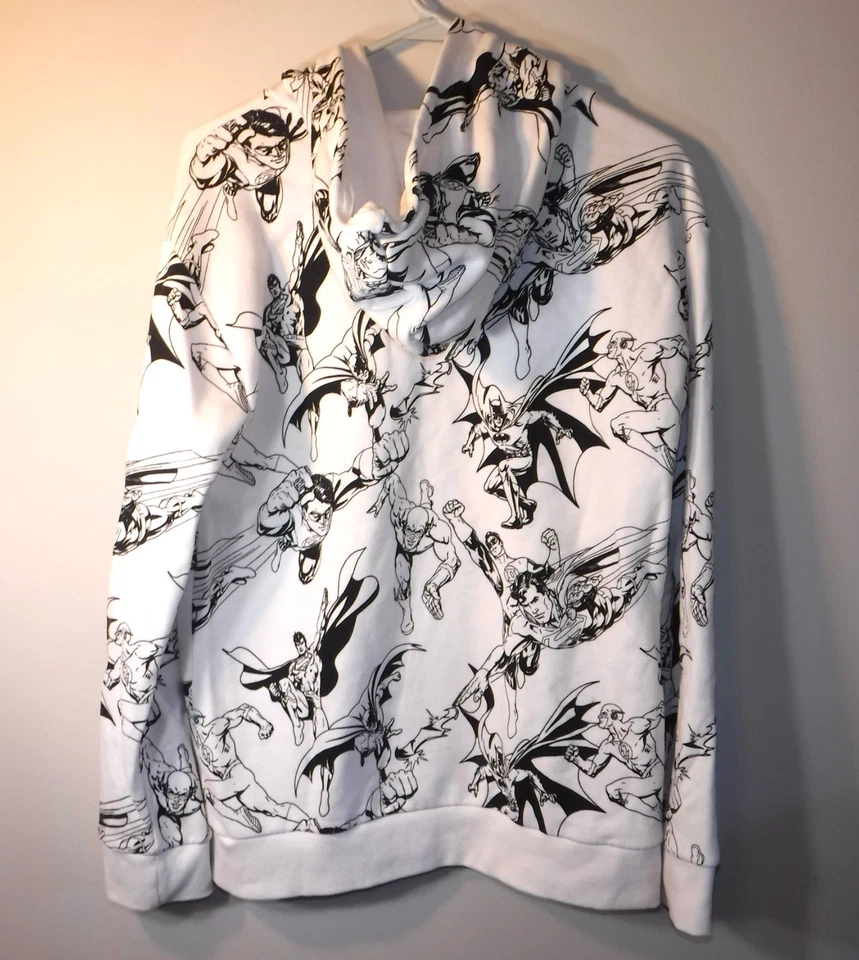 Puma DC Justice League Allover Print White Hoodie Youth Boy's Sz XL 18/20 Batman - Image 3 of 4