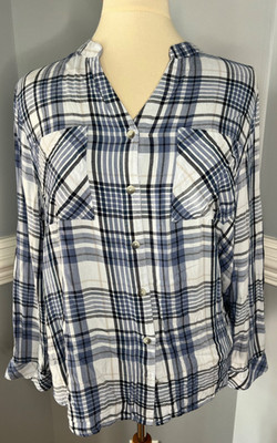 Chico's Size 2 Large, White & Blue Plaid Roll tab Sleeve V Neck Button Down