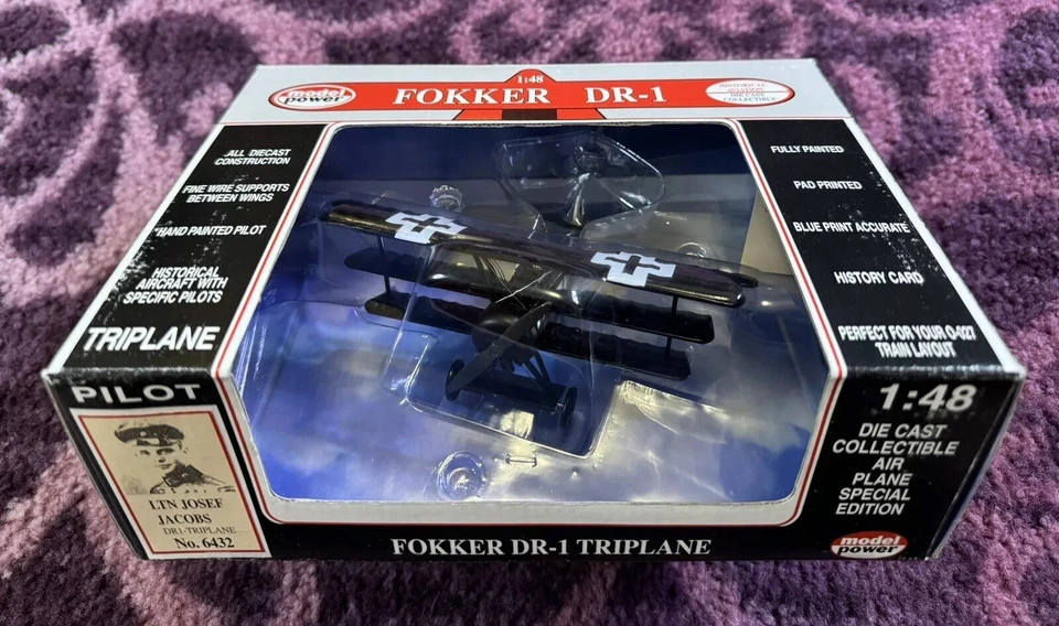 Model Power- Fokker DR-1 Triplane, Ltn. Josef Jacobs, 1:48 #6432 - Image 2 of 4