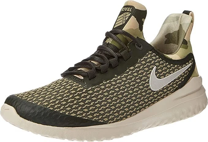 Nike camo 2025 tennis shoes