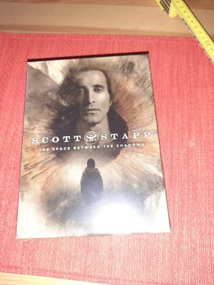 Box Set Neu in OVP CD + viele Extras Scott Stapp ''The Space Between The Shadows''