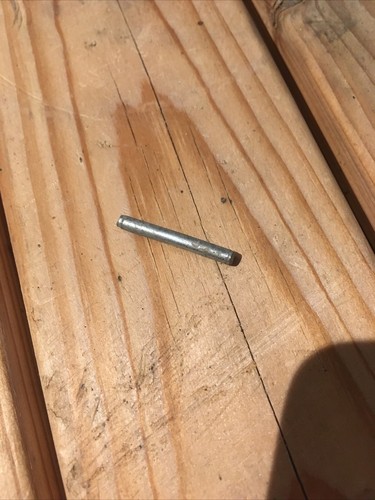 Logik LCD8W18 Kondensatortrockner Teil - Front Kondensator Türscharnier Pin X1