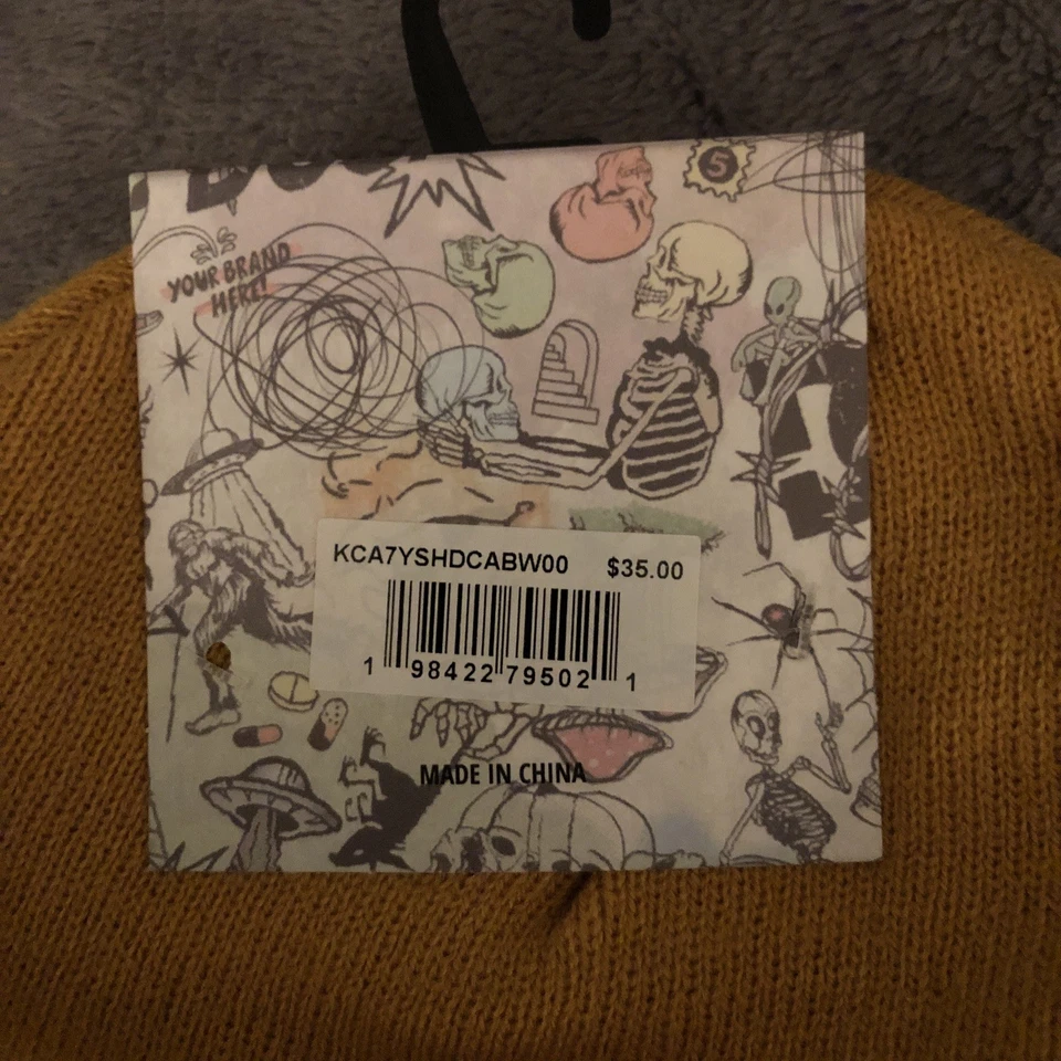 DC SHOE CO USA 2 PACK BEANIES INCLUDES 1 Fleece Lined One Size. 1 Black 1 Yellow - Image 4 of 4