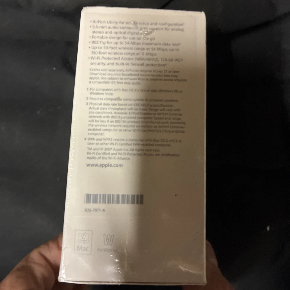 Apple AirPort Express AirTunes Mac+PC Base Station Router  A1084  Factory Sealed - Image 4 of 4