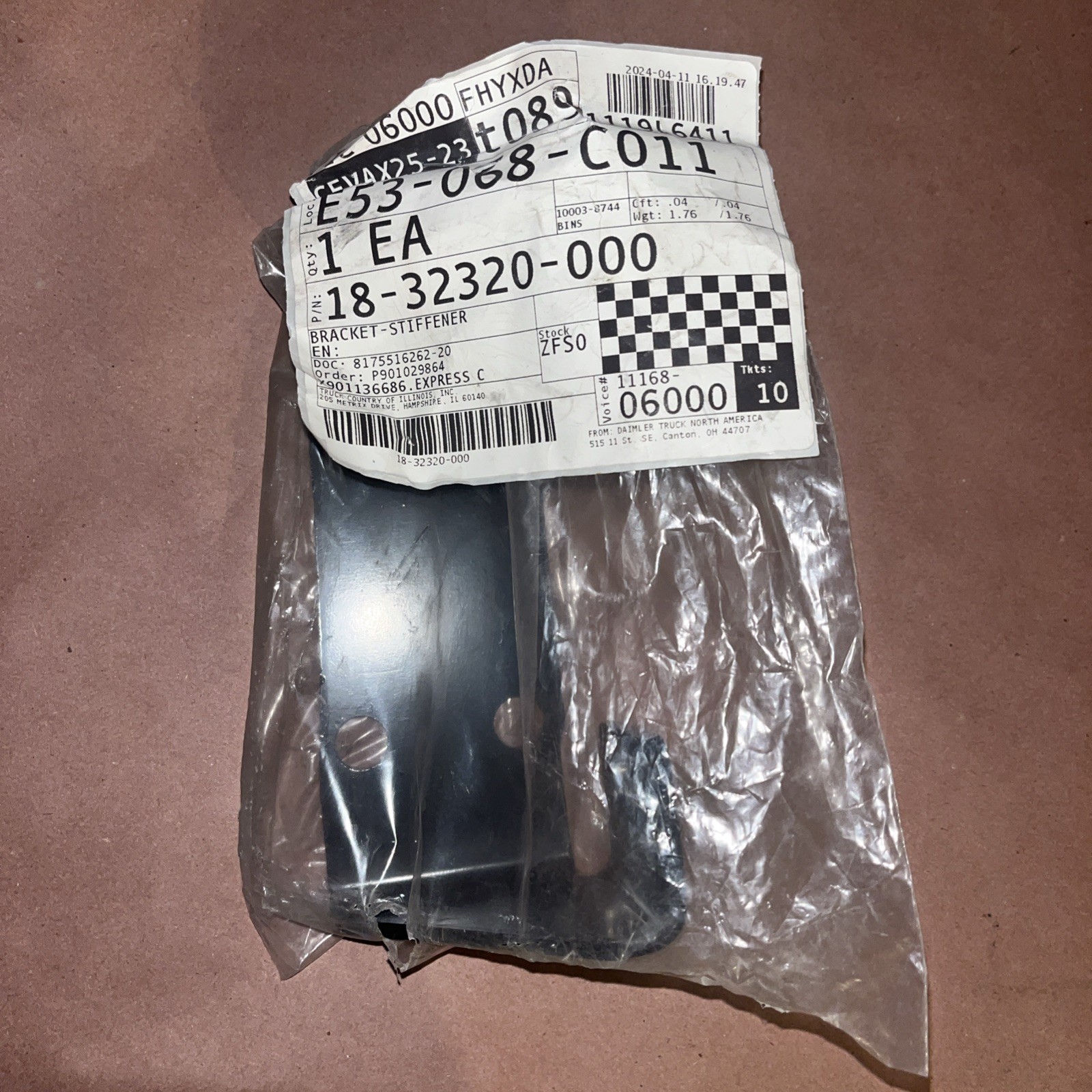 FREIGHTLINER REAR CAB MOUNT STIFFENER BRACKET 18-32320-000 | Parts Masters image 1