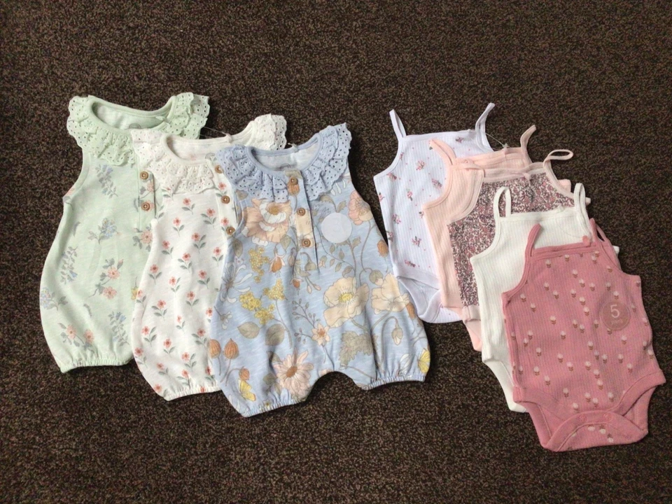 Konvolut Frühchen kleine Baby Mädchen Kleidung Strampler Outfit, Bodys 5-8 lbs