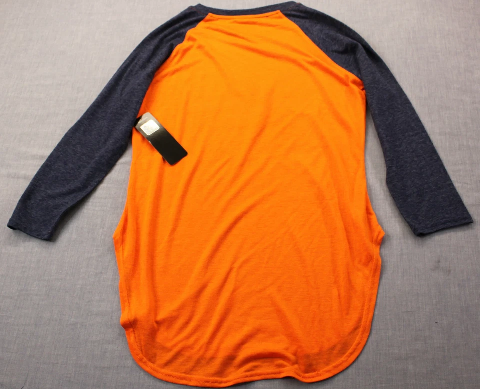 Camiseta Denver Broncos NFL Team Apparel feminina laranja e azul manga 3/4 nova com etiquetas P - Imagem 3 de 3