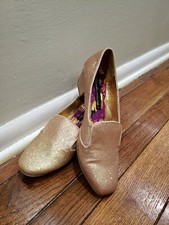 Vintage Style Gold Glitter Heels