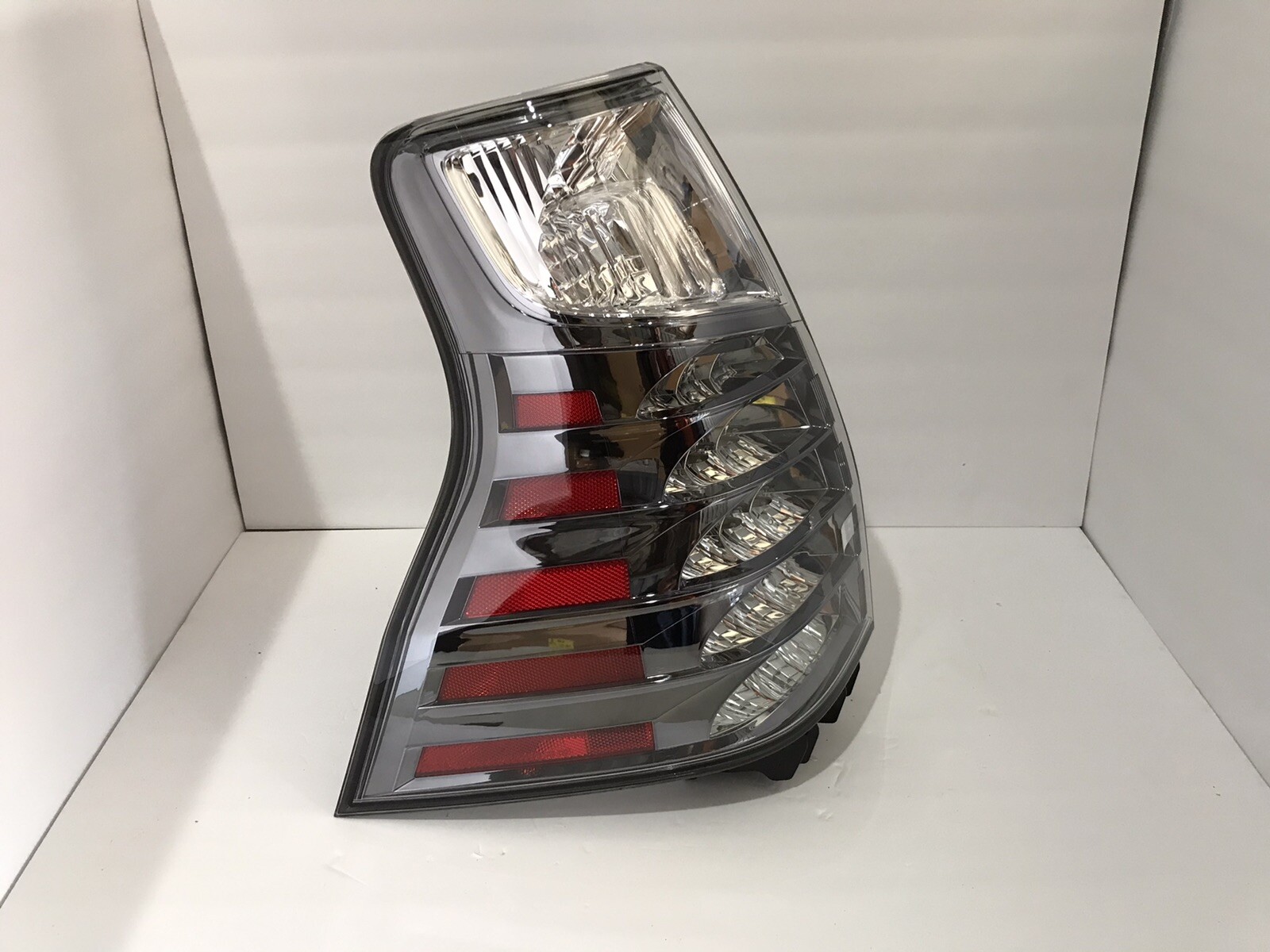 2014- 2021 GENUINE LEXUS GX 460 REAR LEFT TAIL LIGHT 8156160B11 