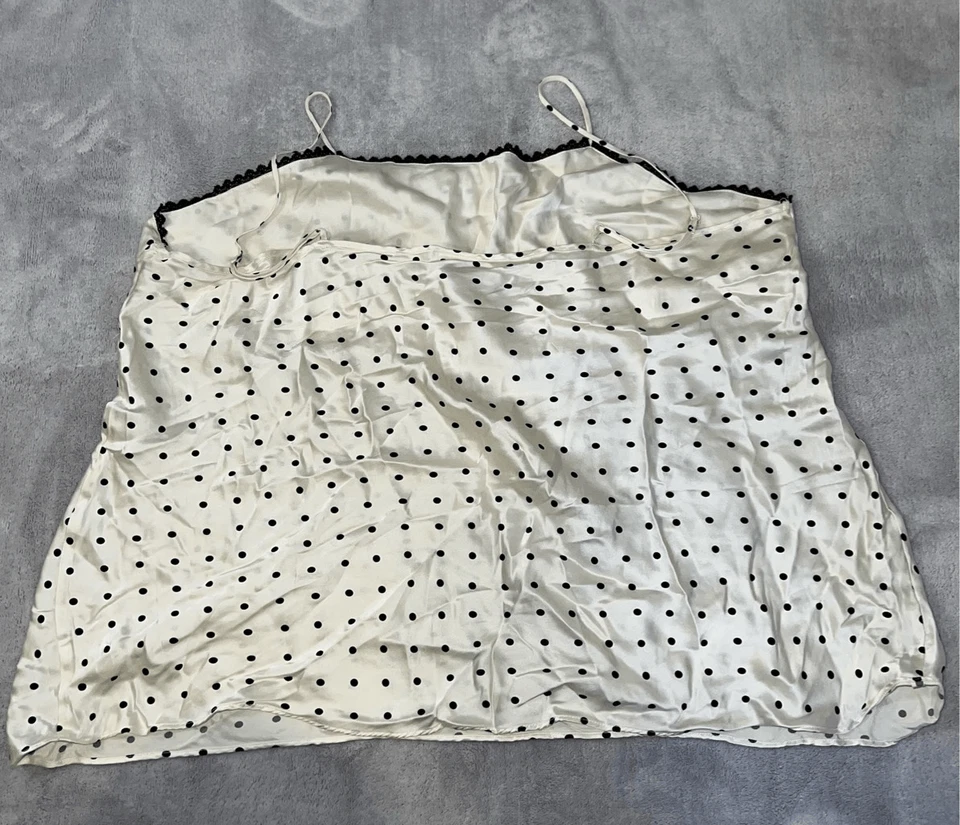 Conjunto de pijama de seda para mujer sin mangas y capris marfil/crema 3X Foto 4 de 4