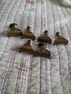 ANTIQUE PICTURE RAIL HOOKS LOT OF 6 EDWARDIAN VICTORIAN BRITISH MADE BRASS DADO