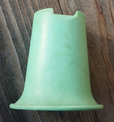 Bakelit Trinkbecher Mintgrün - canteen cup green bakelite urea resin Feldflasche