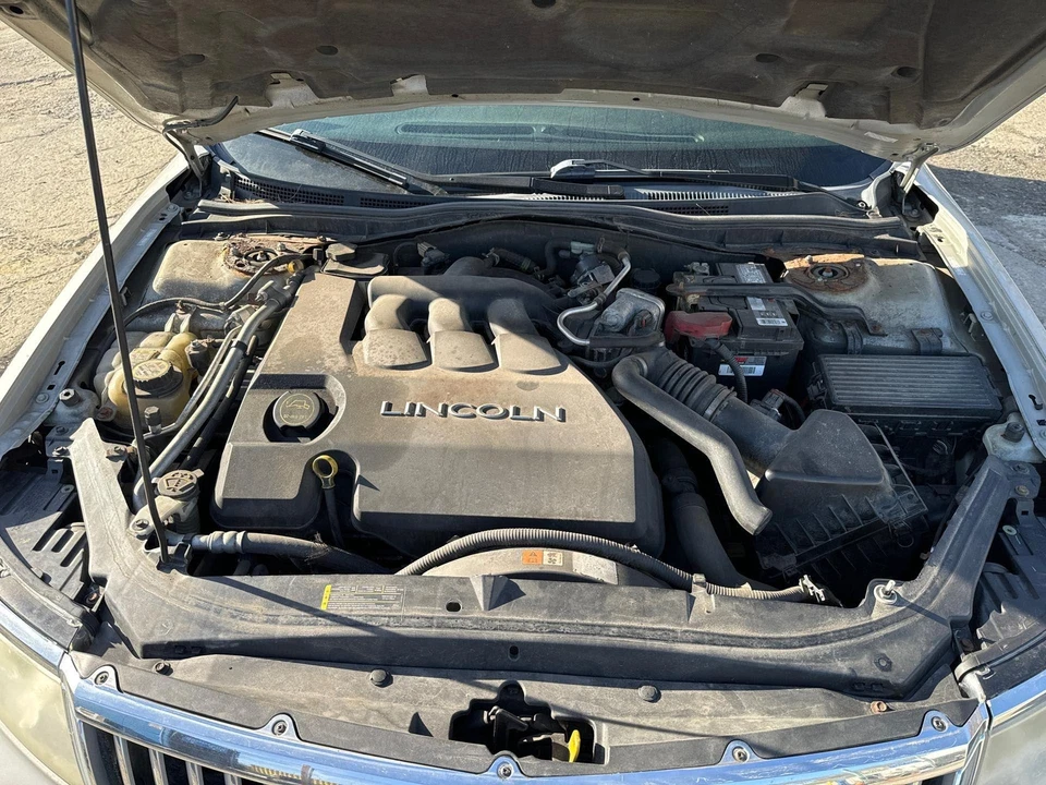 06 LINCOLN ZEPHYR Rear Seat Foto 3 de 4