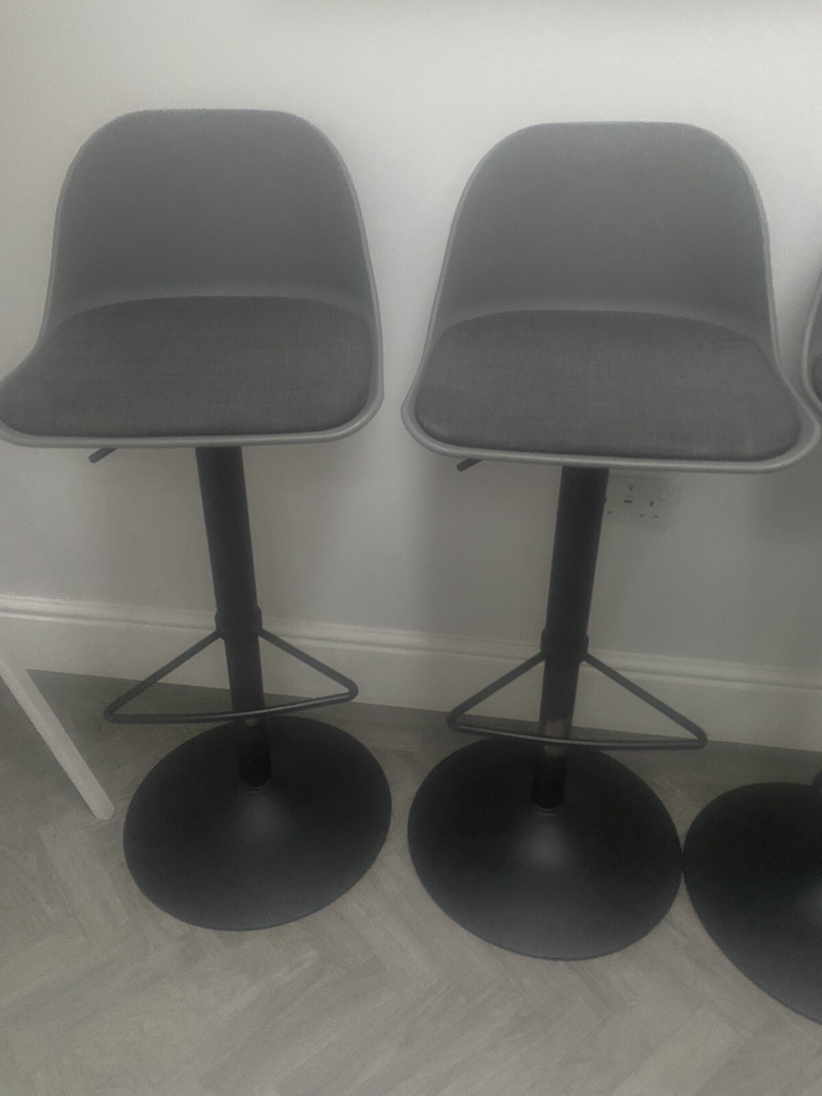 Set 4 Grey Black John Lewis ANYDAY Gas Adjustable Whistler Kitchen bar