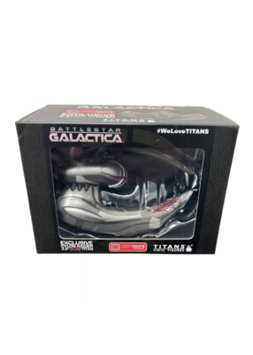 Raider. Battlestar Galactica Cylon 4.5'' Scar Titan Loot Crate Figure Collectable
