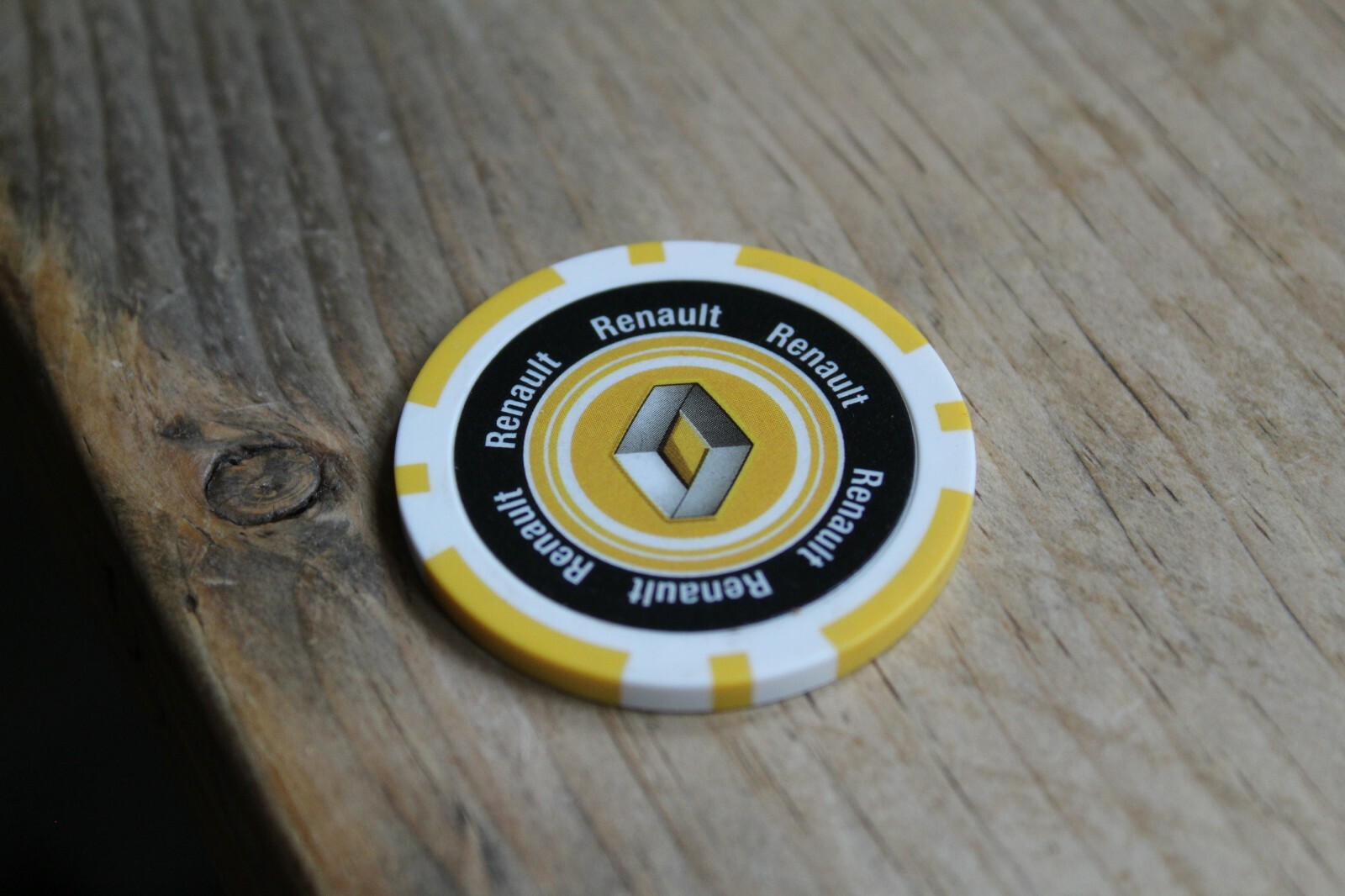 Renault Poker Chip Heavy 14g Casino Quality Yellow eBay