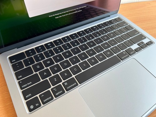 New Apple MacBook Air 13″ M4 A3240 · 16GB RAM · 256GB SSD · Starlight · US Model - 第 4/8 張圖片