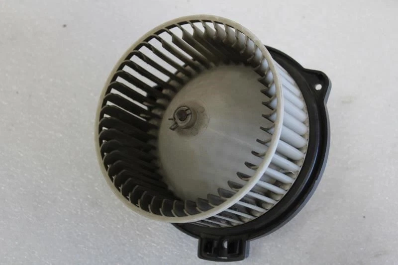 2000 TOYOTA MR2 SPYDER HEATER BLOWER MOTOR - Image 3 of 4