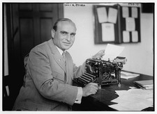 Photo:Louis V. Eytinge at Typewriter Desk 1920s thumbnail